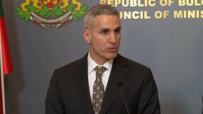 Андрей Гюров: България не е пряко застрашена от военните действия, гражданите да не се поддават на паника