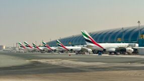 Дубай гуми 1 млн. долара на минута заради затворените летища 