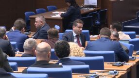 Удължителният бюджет влиза в пленарната зала