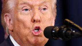 Тръмп: САЩ унищожиха напълно десет ирански плавателни съда за полагане на мини