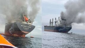 Три кораба са ударени от неизвестни снаряди в Ормузкия проток