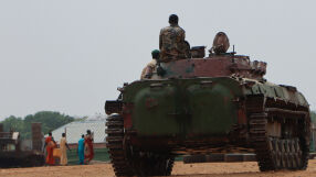 Удар с дрон по училище и болница в Судан уби 17 души, предимно ученички