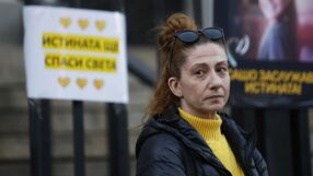 Два проектила в черепа и охлузвания по тялото: Майката на Николай Златков иска нови експертизи