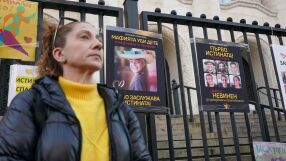 Ралица Асенова: Има сериозни пропуски в експертизите, по тялото на сина ми имаше следи от изгаряния