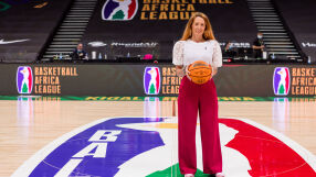Баскетбол, AI и приключения: жената, която промени играта (ВИДЕО)