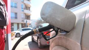 Помощта за горивата: По 20 евро от държавата само за най-уязвимите
