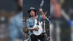 Почина китаристът на Motörhead Фил Кембъл