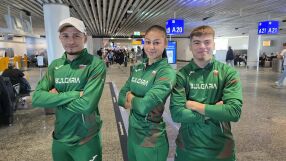 Пътен инцидент блокира автобуса на атлетите в Полша