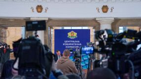 Как се финансират предизборните кампании: Могат ли партиите да теглят кредит?