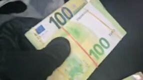 ГДБОП задържа четирима с фалшиви евро за над 500 000 при спецакция (ВИДЕО)