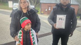 „Сякаш му откраднаха живота“: Майката на болното дете, чиято кутия за дарения бе открадната