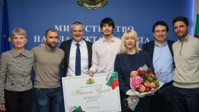 25 000 евро премия за Никола Цолов от държавата