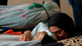 Колко човешки живота струва войната в Близкия изток? (СНИМКИ)