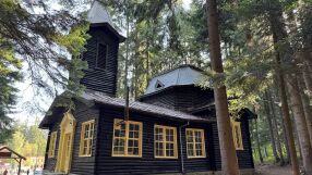 Единствената дървена църква в България – ето къде се намира