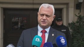 Емил Дечев: Прокурор Емилия Русинова многократно е пътувала с Петьо Еврото зад граница