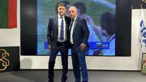 Христо Стоичков: Къде се забърза, Боби? Сълзите не могат да спрат!