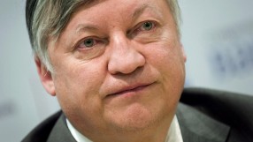 Карпов за политиката и шаха ( ВИДЕО)