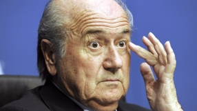 Изгориха Блатер в Англия. Той влезе в болница (ВИДЕО)