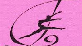 Български гимнастички с медали от турнир в Словакия