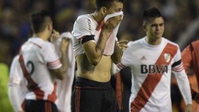 Нечуван скандал прекрати Суперкласикото на Южна Америка (ВИДЕО)