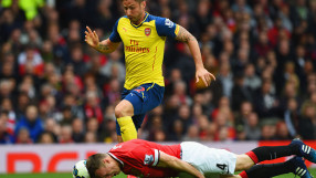 Английски национал лази като четириного, светът му се присмива (ВИДЕО)