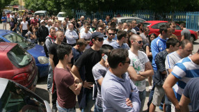 Атентатите в Париж се отразиха и на 