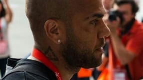 Обзалагаме се, че не сте виждали толкова абсурдна прическа