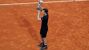 Анди Мъри триумфира в Рим след победа над Новак Джокович