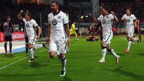 Айнтрахт остава в Бундеслигата, Сеферович герой (ВИДЕО)