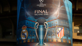 Атмосферата в Милано часове преди големия финал (ВИДЕО) 