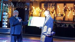 Стойчо Младенов получи жребец за рождения си ден