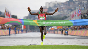 24 секунди не достигнаха за успех на Маратона под 2 часа (ВИДЕО)