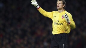 Бесният Йенс Леман вилнее с моторна резачка при съсед