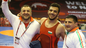 Българските борци с шанс за злато и два бронза в Нови Сад