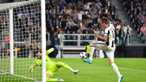 Мбапе проби Стената, но 