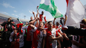 Дирк Каут връчи титлата на 