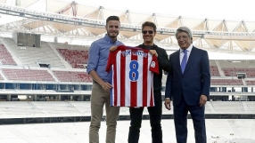 Том Круз разгледа новия дом на 