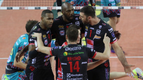 Перфектен Соколов и 