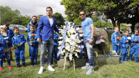 105 години по-късно: 