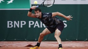 Григор губи с 0:2 от Вавринка. Залезът прекрати мача