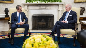 Мицотакис говори за газовата вързка с България на среща Байдън в Белия дом