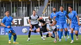 Локомотив матира Левски за място в Топ 6 