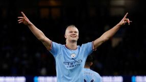 Рекордьорът Холанд е №1 във Висшата лига