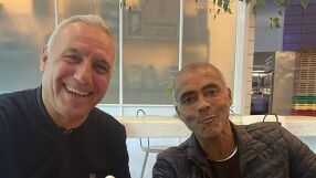 Камата празнува титлата на Барселона с кроасани в Ню Йорк (ВИДЕО) 