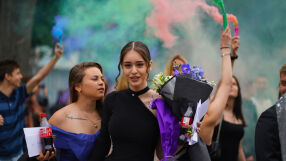 bTV Бизнес Новините изчисли: Минимум 3500 лева излиза един бал (ВИДЕО)