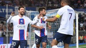 Меси изравни Дани Алвеш по трофеи