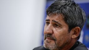 Още 3-4 дни: Николай Костов остава треньор на Левски (ВИДЕО)