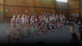 Гимнастички продължават да събират пари за ремонт на залата си (ВИДЕО)