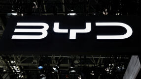 BYD ще произвежда камиони в Европа в опит да се превърне в „европейска компания“