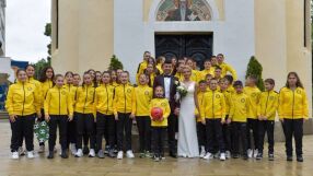 Двама от треньорите в Миньор Перник вдигнаха сватба! (ВИДЕО)